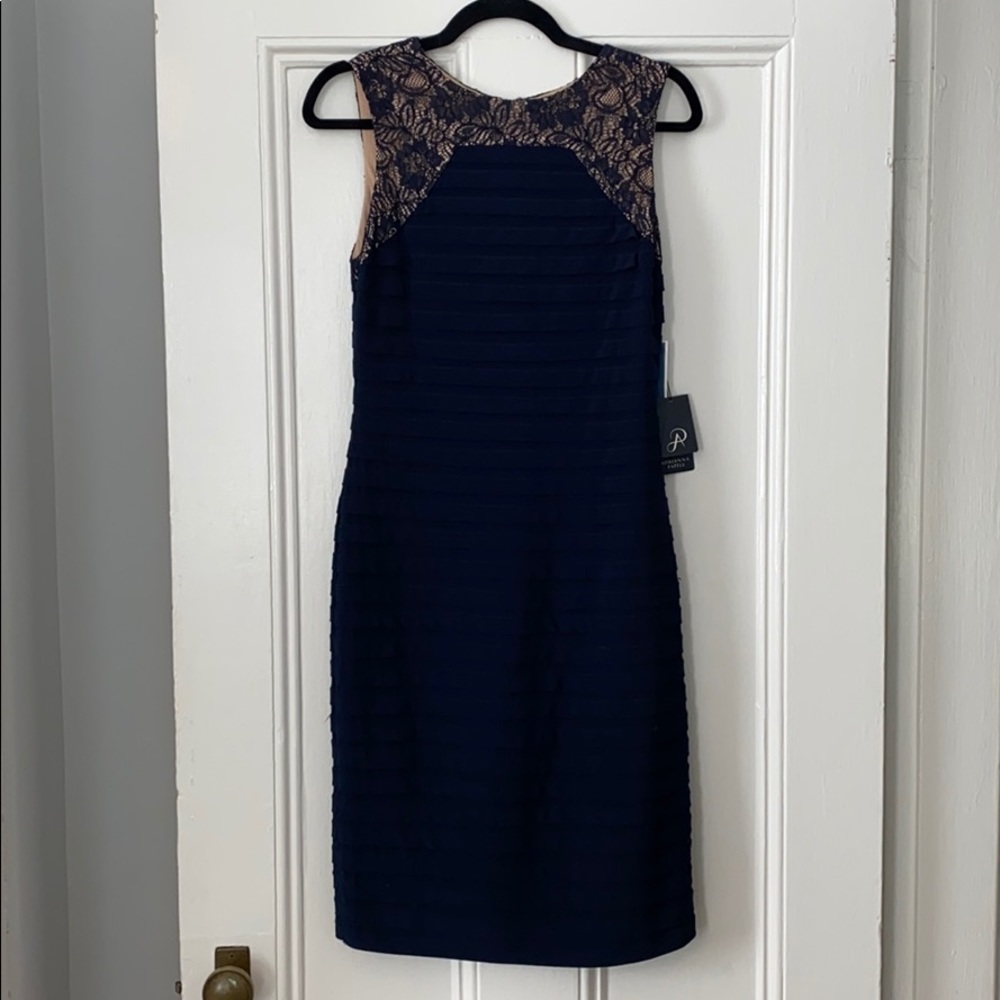 Sleeveless navy blue dress